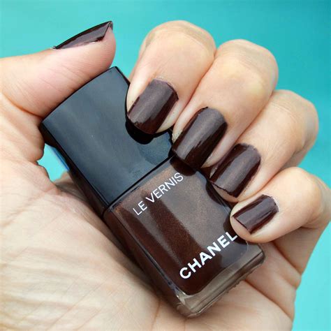 chanel cavaliere nail polish|Meer.